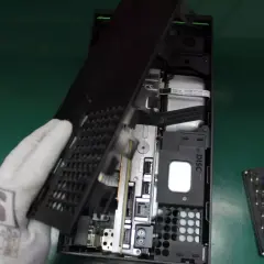 Xbox Series X głośny? Bezpieczne czyszczenie z kurzu krok po kroku