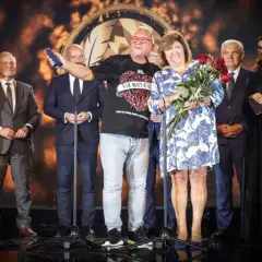 Zaskakujący zwrot akcji: Pisarze wycofują się z konkursu Grand Press - Poznaj powód!