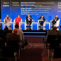 Łatwy kredyt forum - prawdziwe opinie i ostrzeżenia użytkowników 2025