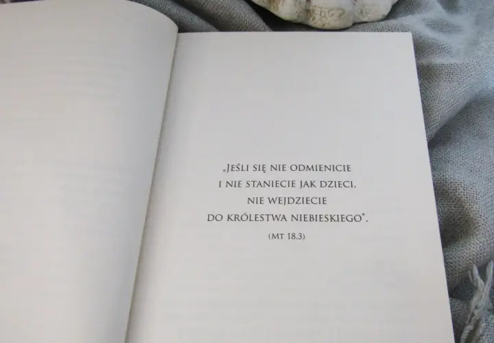 Recenzja książki niebo istnieje naprawdę – emocje, które zmieniają życie