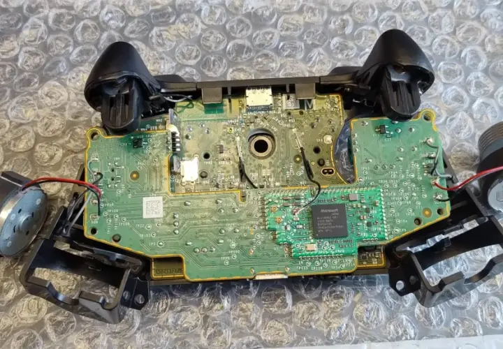Kalibracja pada Xbox: Zwiększ precyzję, pokonaj stick drift
