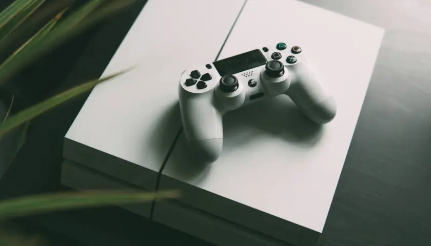 PS5: Odbudowa bazy danych co daje i czy kasuje gry?