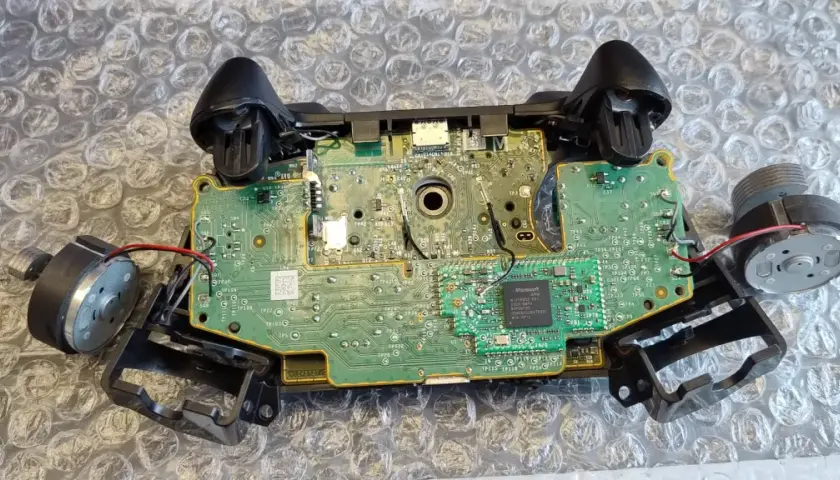 Kalibracja pada Xbox: Zwiększ precyzję, pokonaj stick drift