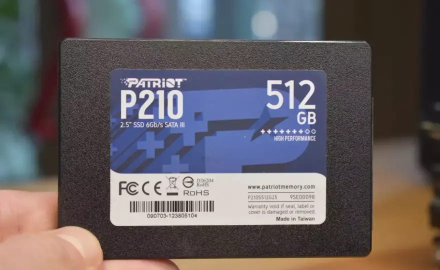 PS4 SSD w 2026: Czy wymiana dysku ma sens? Sprawdź, czy warto!