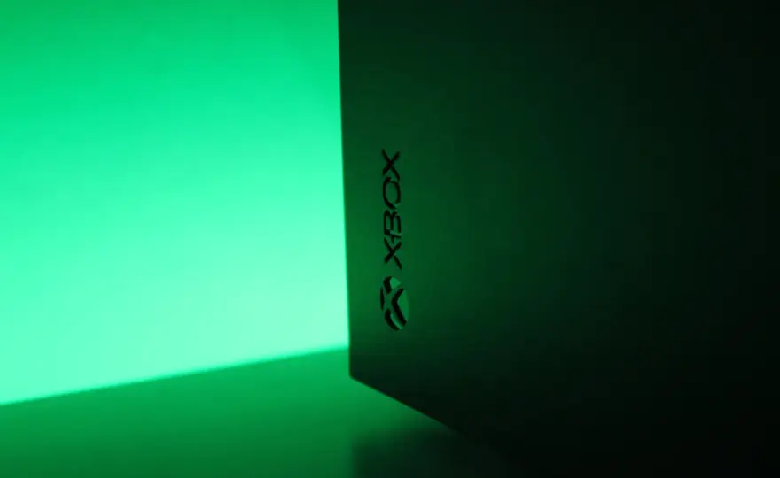 Xbox Series X: pionowo czy poziomo? Jak ustawić, by nie przegrzać?