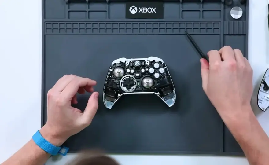 Dryfująca gałka Xbox: Naprawić czy kupić? Kompletny poradnik DIY