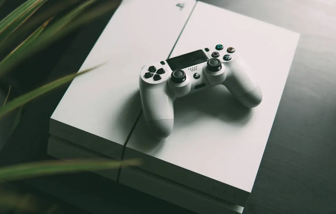 PS5: Odbudowa bazy danych co daje i czy kasuje gry?