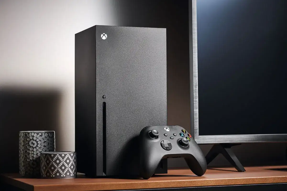 kolaż okładek gier z pierwszego Xboxa kompatybilnych z Series X